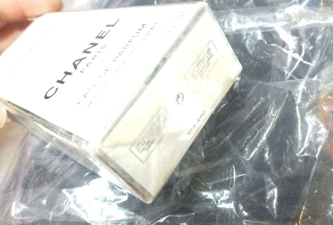 シャネル　香水　未開封　　CRISTALLE　CHANEL　オードパルファム