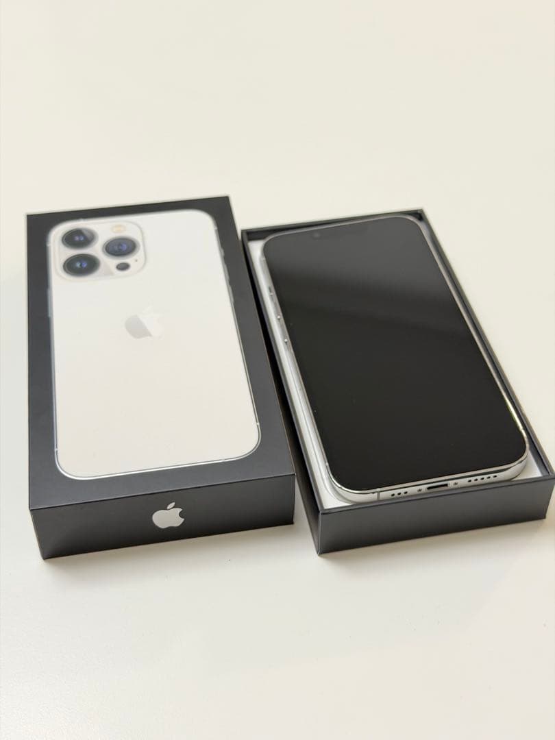 Apple iPhone 13 Pro 256G シルバー 本体