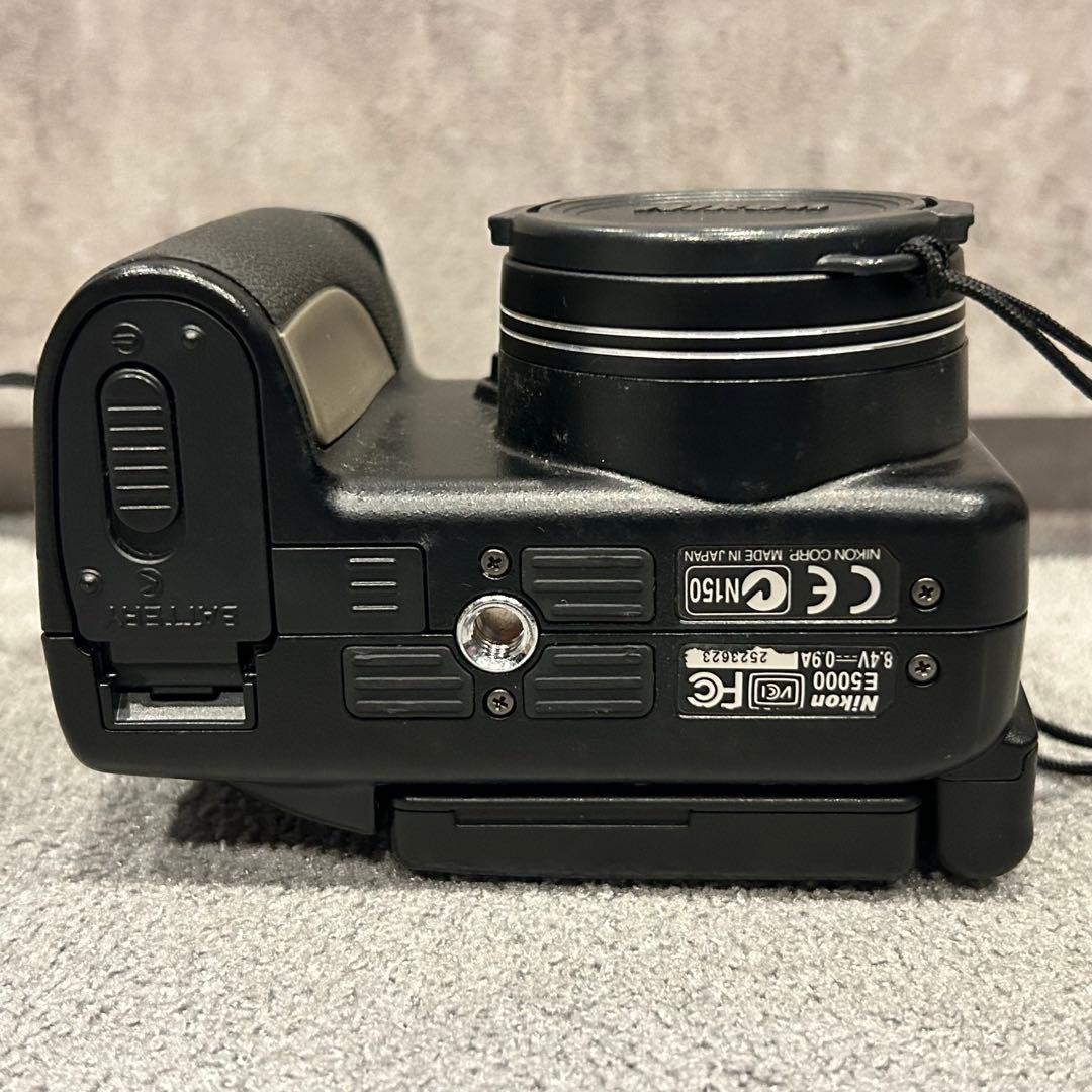 【付属品多数】Nikon ニコン COOLPIX E5000 デジカメ