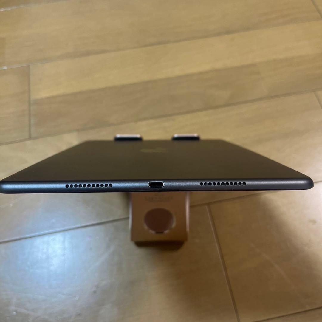 バッテリー85%！iPad Air3世代256GWi-Fi + Cellular