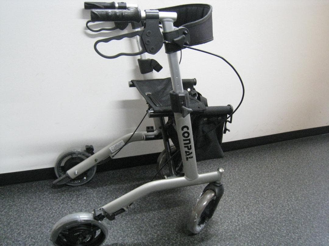 ナブテスコ　CONPAL 抑速ブレーキ付き歩行車 歩行器