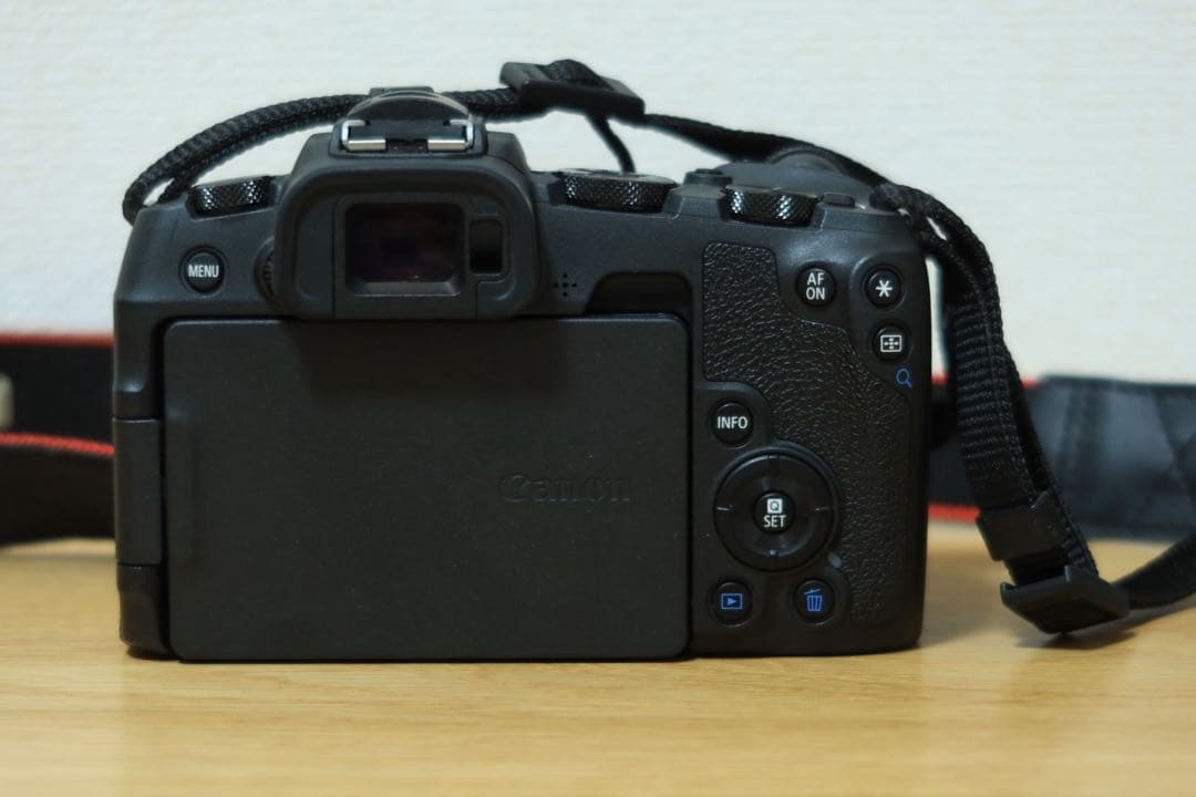Canon EOS RP ボディ｜シャッター数1万枚以下