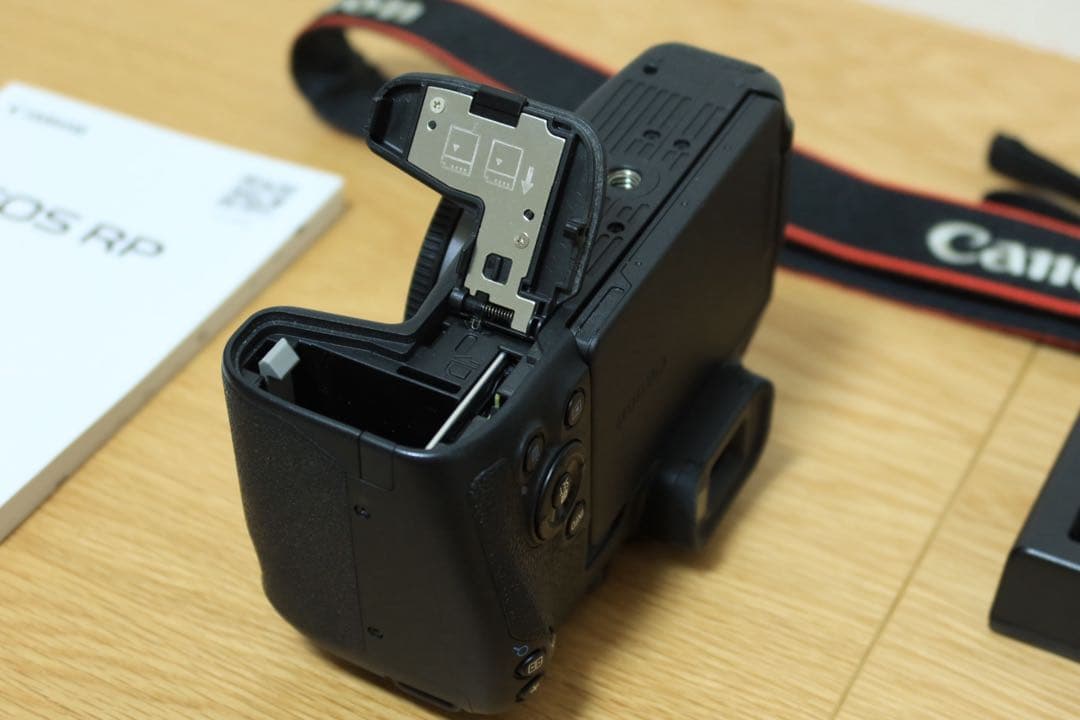 Canon EOS RP ボディ｜シャッター数1万枚以下
