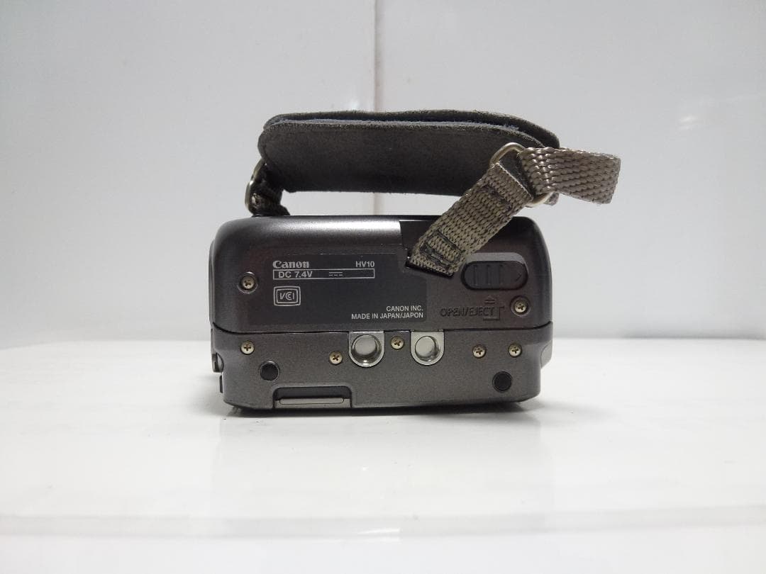 希少　動作品　キャノンビデオカメラ　iVIS HV10　Mini DV