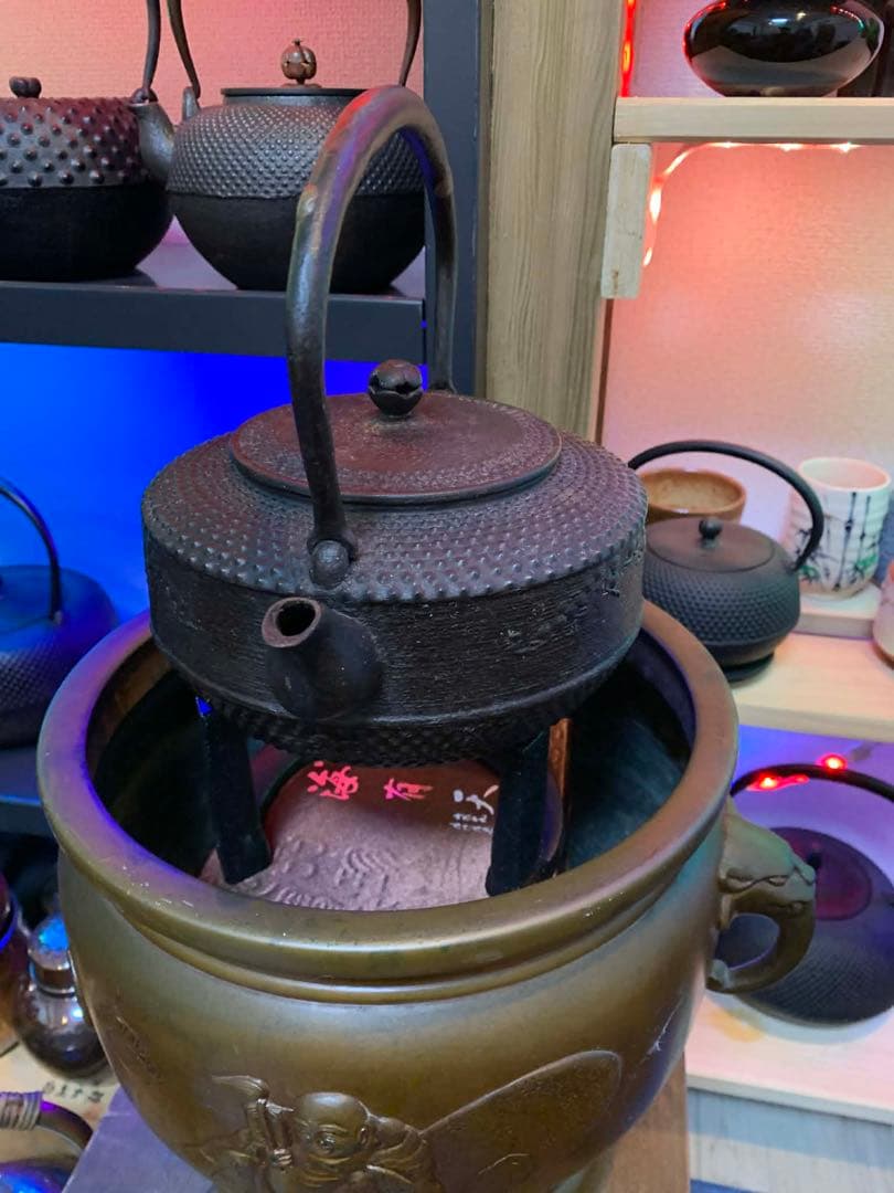 鉄瓶 凹凸デザイン 可動式ハンドル 1,3L