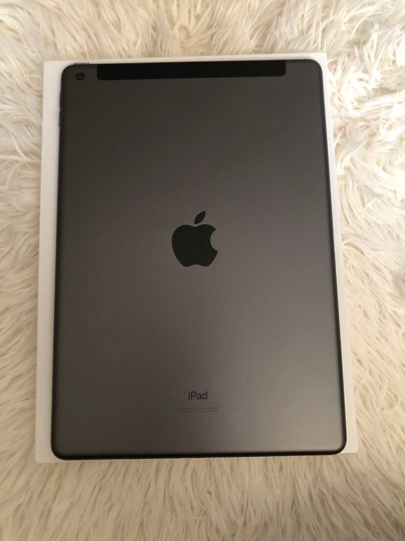 【即購入OK】iPad 第9世代 セルラーモデル【極美品】 #3 【付属品】