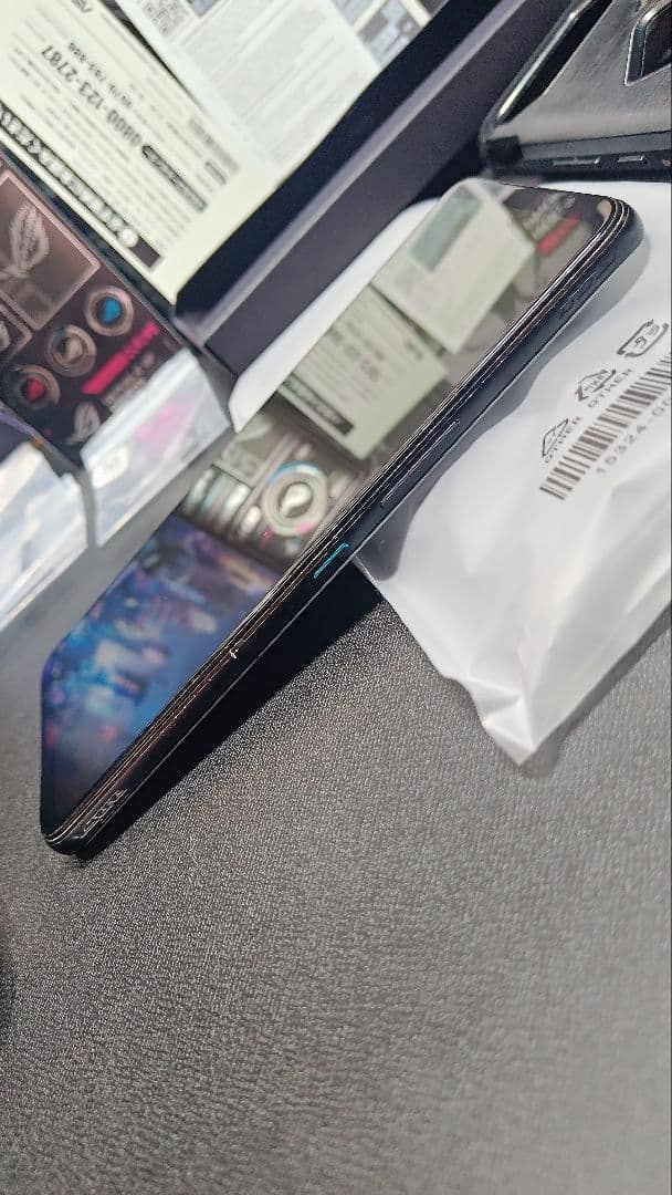 ​【ジャンク/特典完備】ROG Phone 5 Ultimate RAM18GB