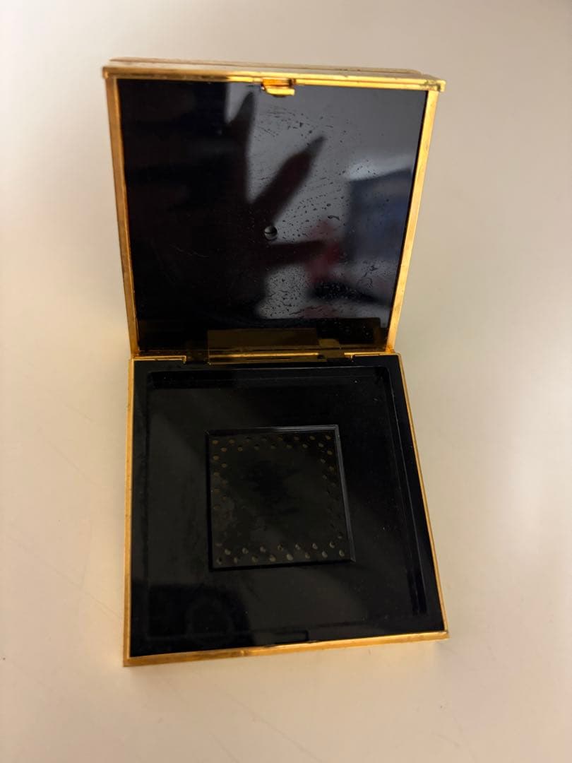 YSL ファンデーションパウダー 93131 ナチュラル