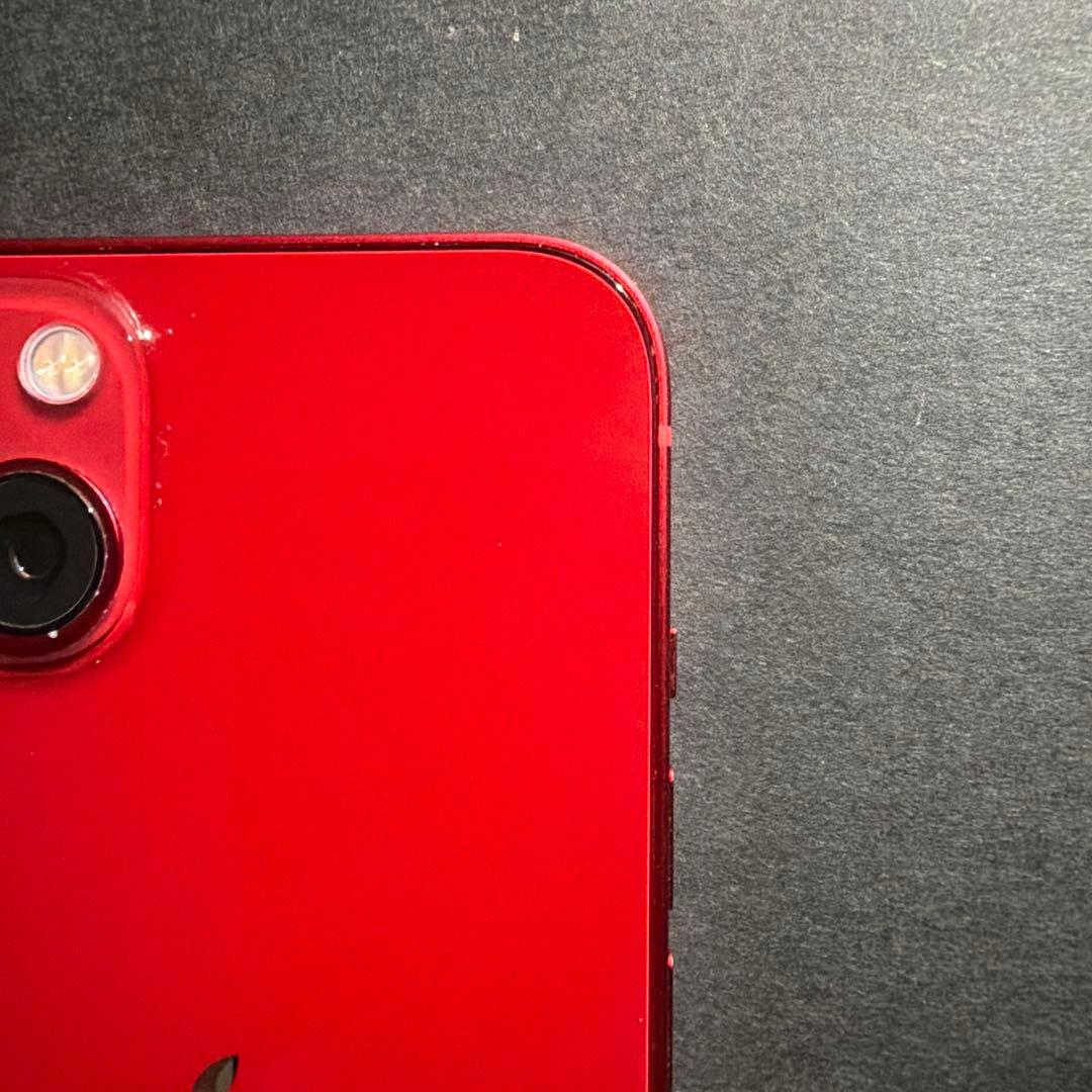 iPhone13 RED256GBバッテリー残量88% SIMフリー　ケース付き