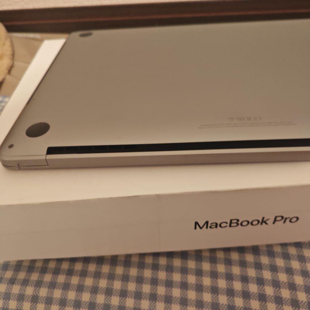 MacBook本体 MacBook Pro 2020 i7 16GB 1TB