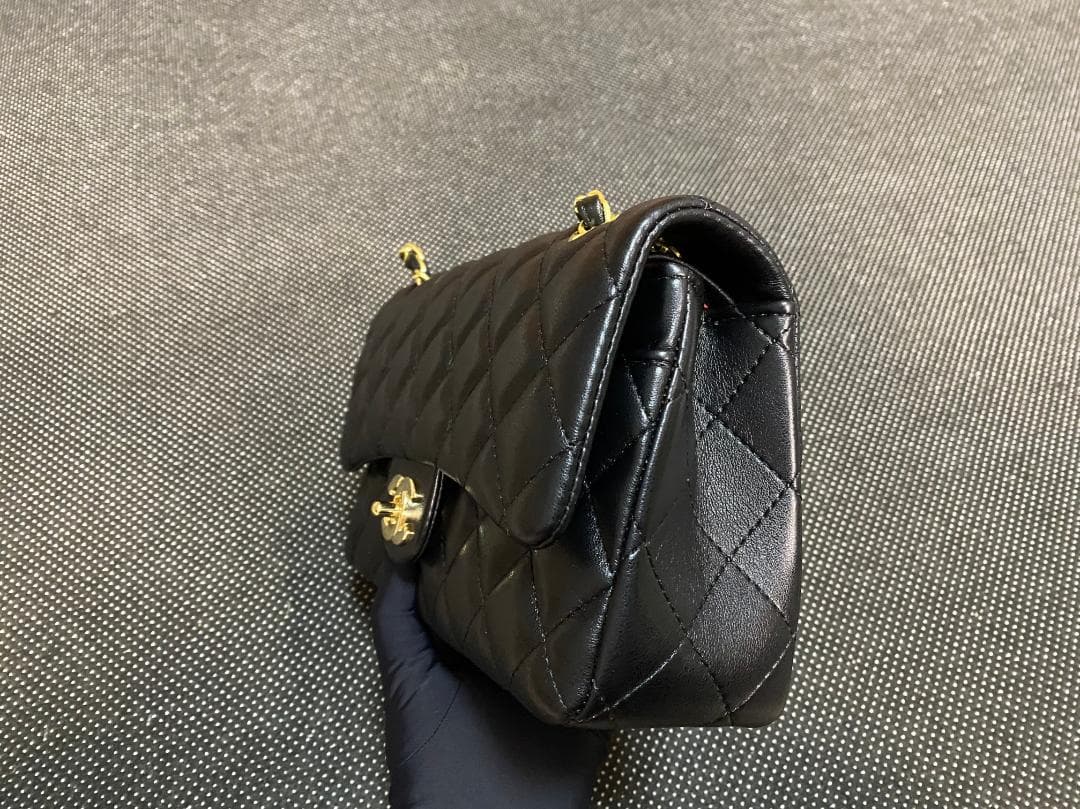 CHANEL ノベルティチェーンバック