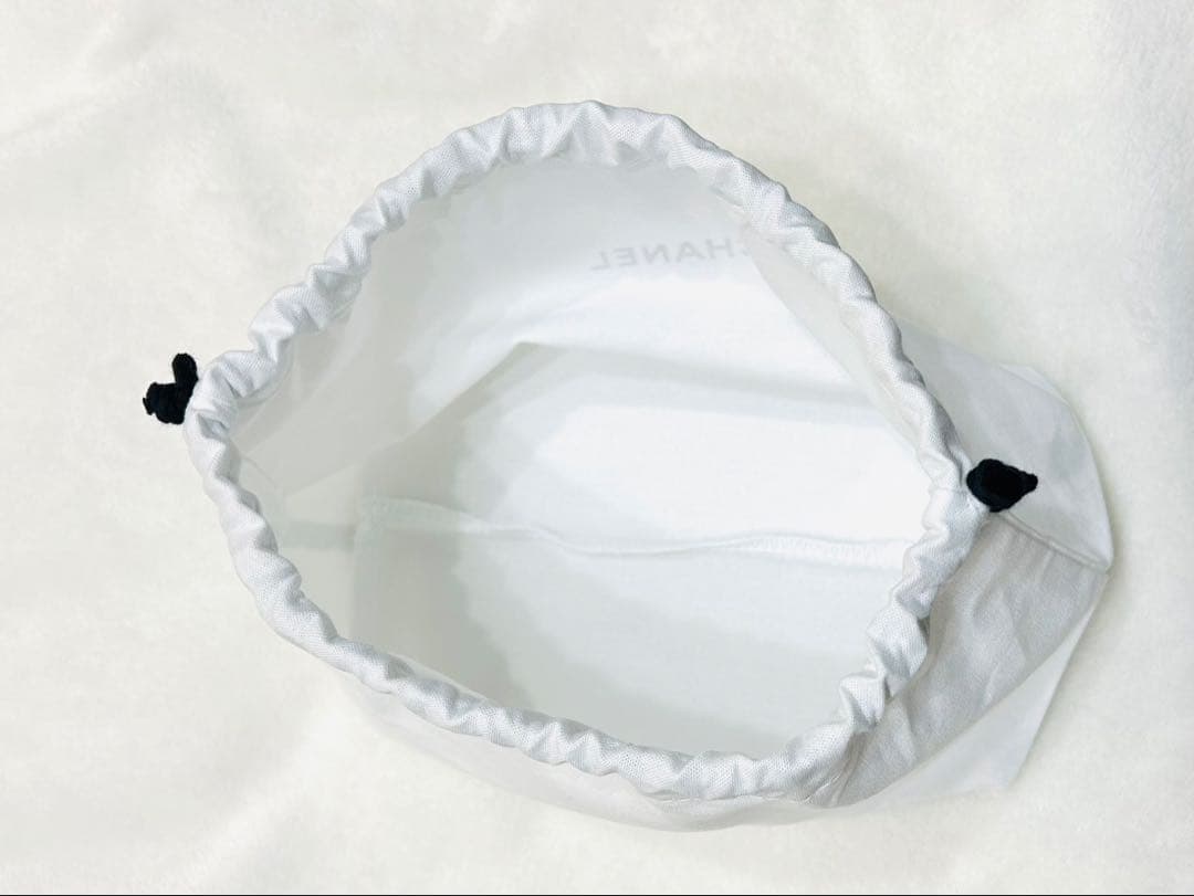 新品！CHANEL Eau Tendre ヘアオイル 30ml ポーチ付き