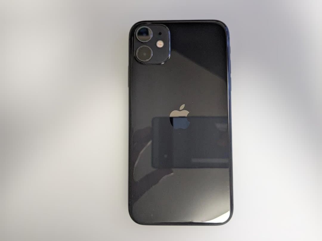 iPhone 11　ブラック　64GB（ジャンク品）