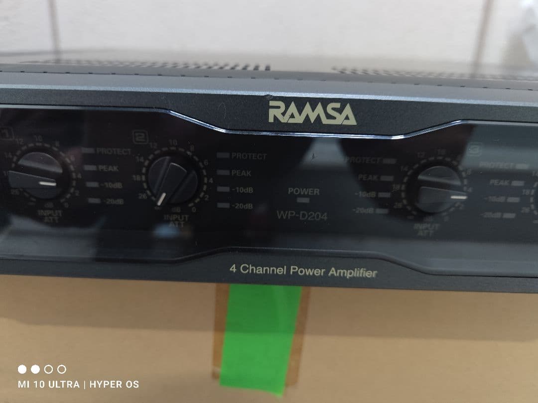 RAMSA 4chデジタルパワーアンプ