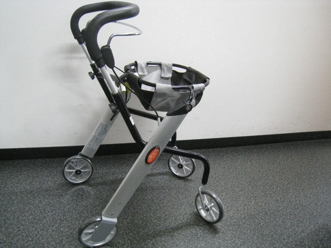 竹虎　室内向け 四輪歩行車 レッツゴーミニ 歩行車 歩行器 高齢者 ②