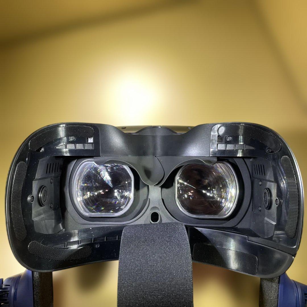 良品　HTC VIVE PRO２ヘッドセットのパーツのみ　動作確認済み　清掃済み