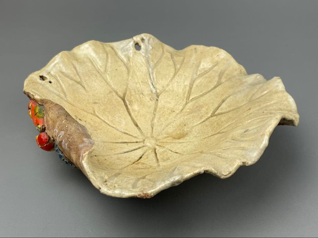 極上品 水月燒 傑作 名工 蟹 竹本輝夫 蓮の葉 菓子器 葉形 陶器 楽山焼