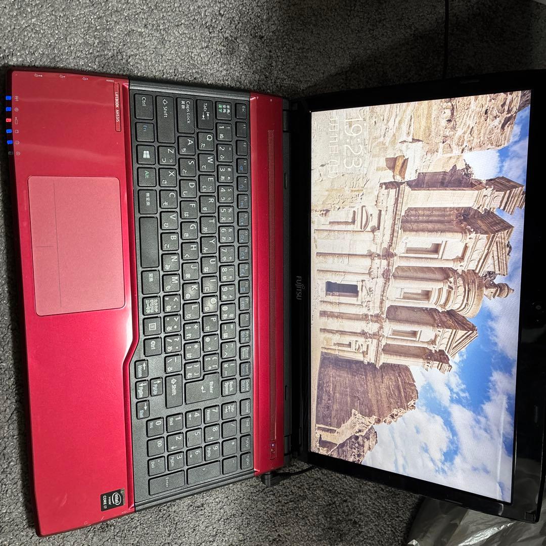 Windowsノート本体 FUJITSU LIFEBOOK AH53/S