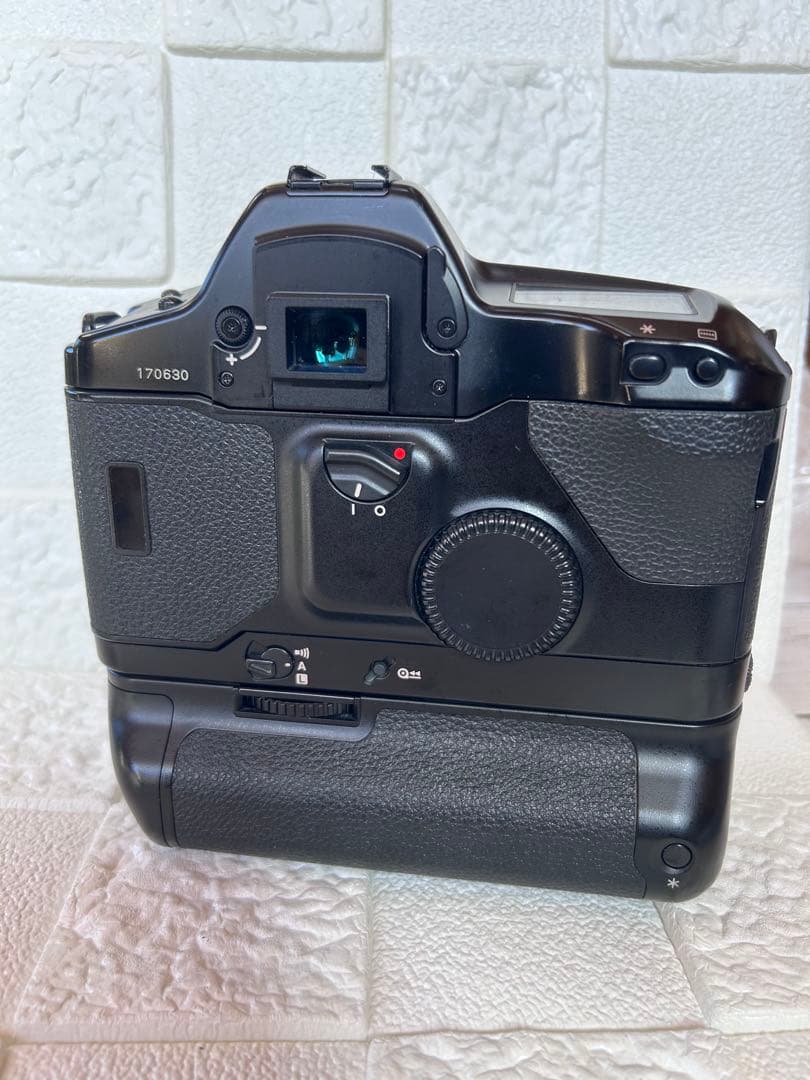 Canon EOS-1N フィルム一眼レフカメラ