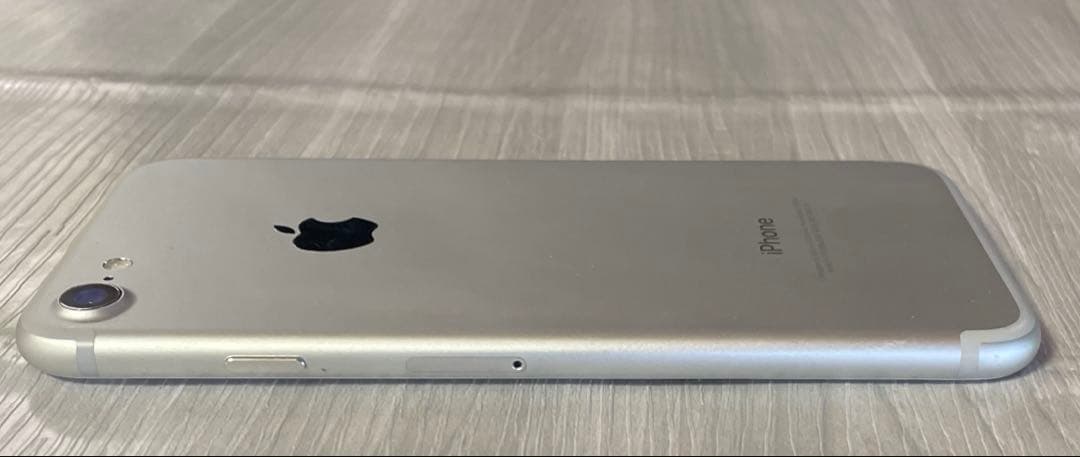 バッテリー92%美品SIMフリー iPhone7 32GB