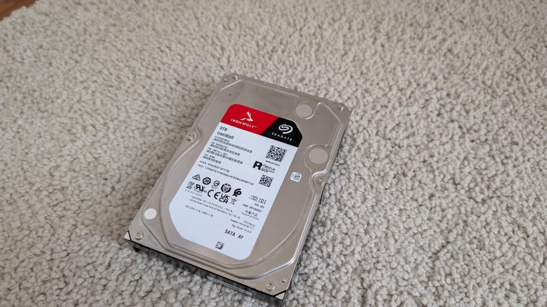 【美品】Seagate IronWolf 8TB ST8000VN004