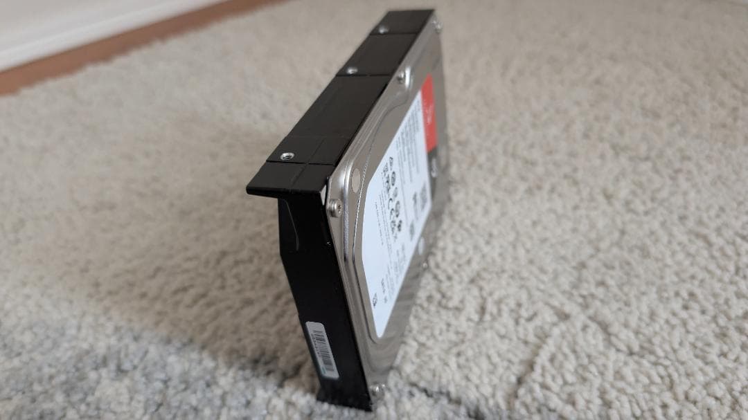 【美品】Seagate IronWolf 8TB ST8000VN004