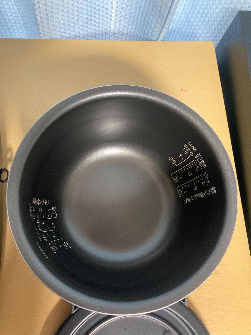 ★2020 ZOJIRUSHI象印NP-ZG10 圧力IH炊飯ジャー5.5合炊き