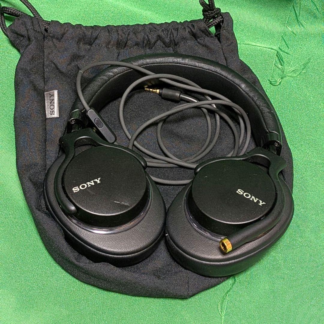 SONY 有線ヘッドホン　MDR-1A M2 中古品