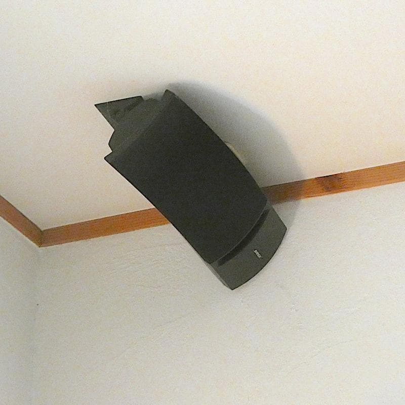 【美品】BOSE 161 スピーカー ペア（天井・壁掛けマウント付き）