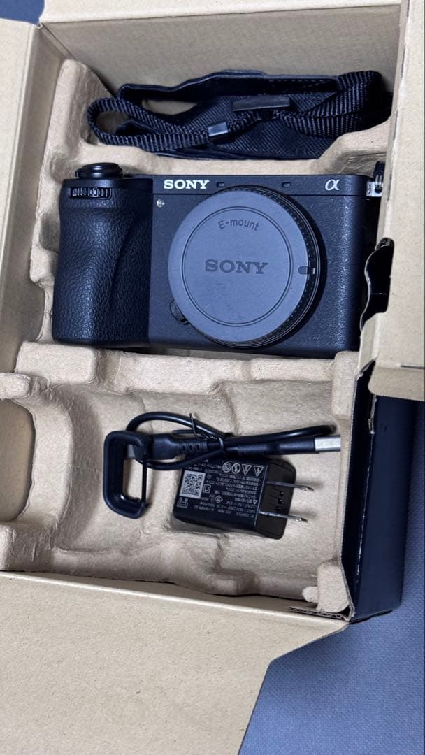 美品 Sony A6700 ボディー　ソニー