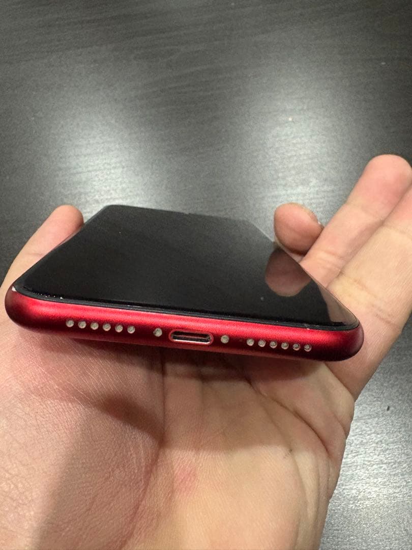 Apple iPhone11 64GB レッド　77%