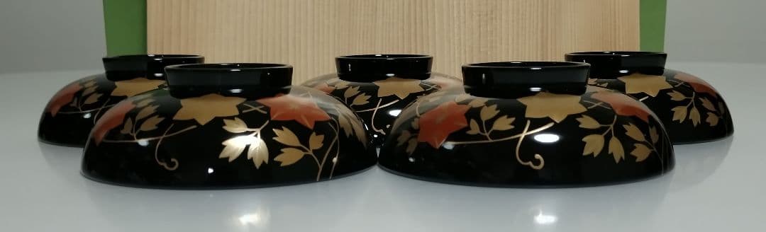 平安 象彦　鉄仙蒔絵　小判盆と吸物椀