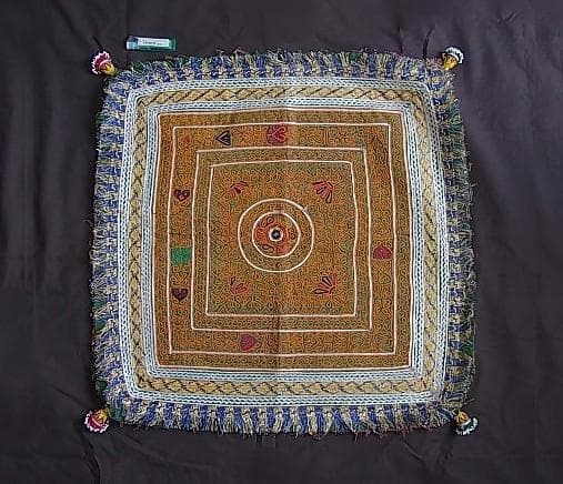 ★W2805★63㎝　刺繍布 アンティーク　古布　アフガニスタン　タッセル