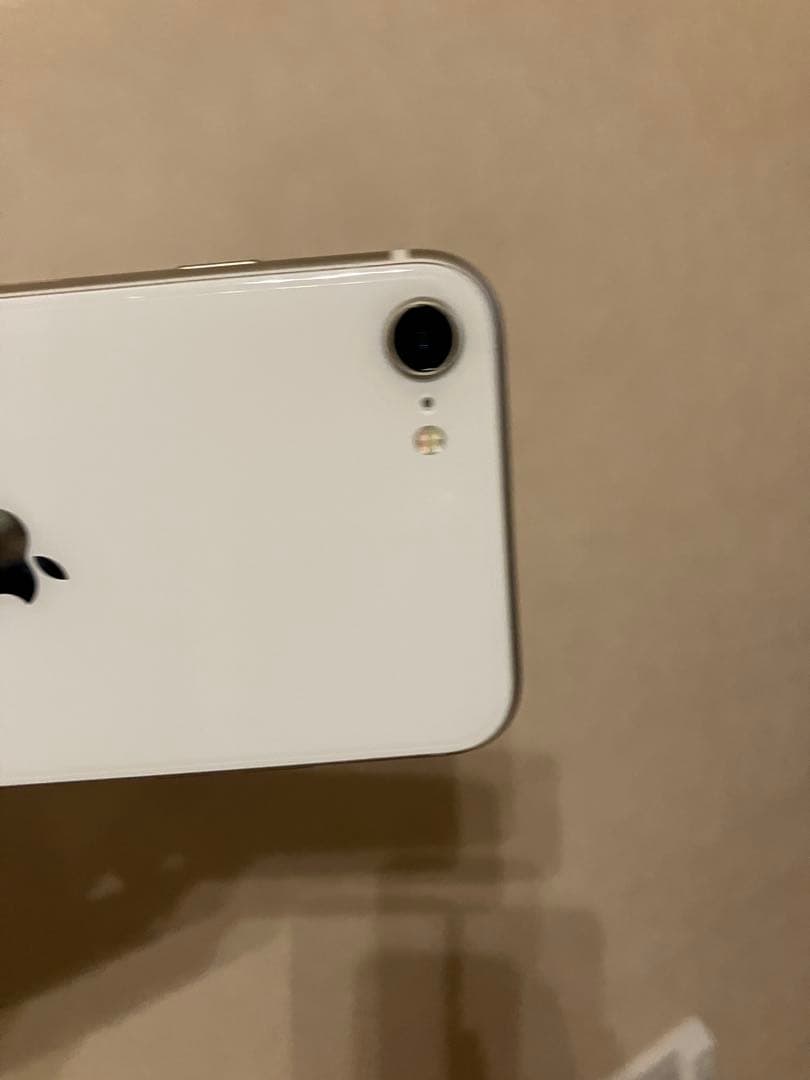 Apple iPhone SE（第3世代）128GB スターライトSIMフリー