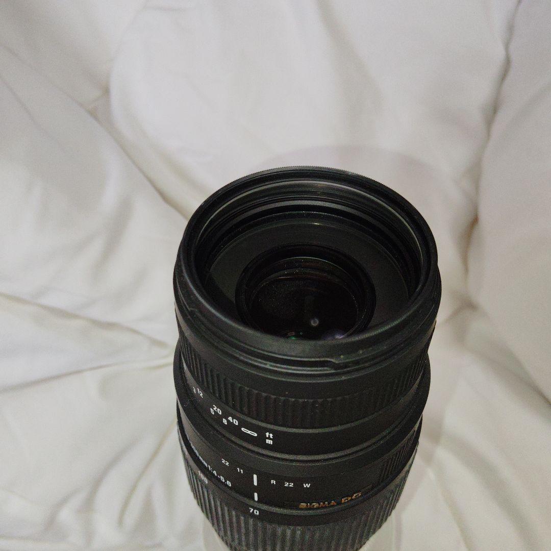 70-300mm f/4-5.6 ズームレンズ