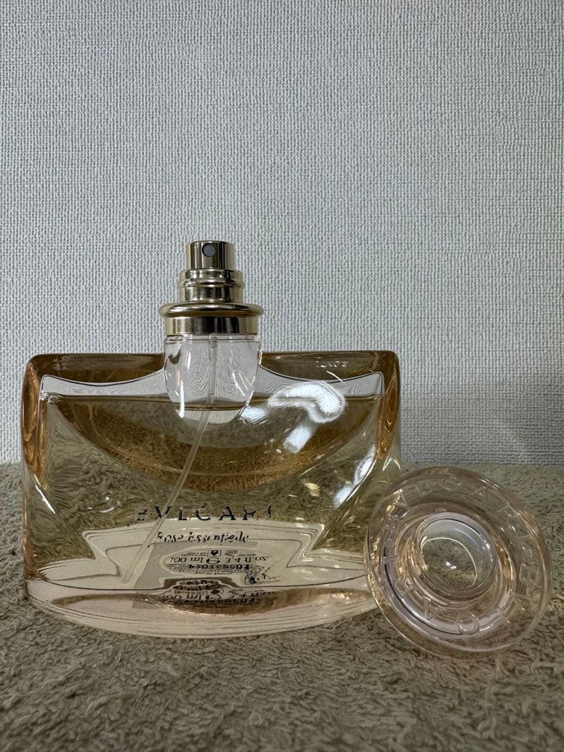 【未使用に近い】ブルガリ ローズエッセンシャルロゼ オードトワレ 100ml