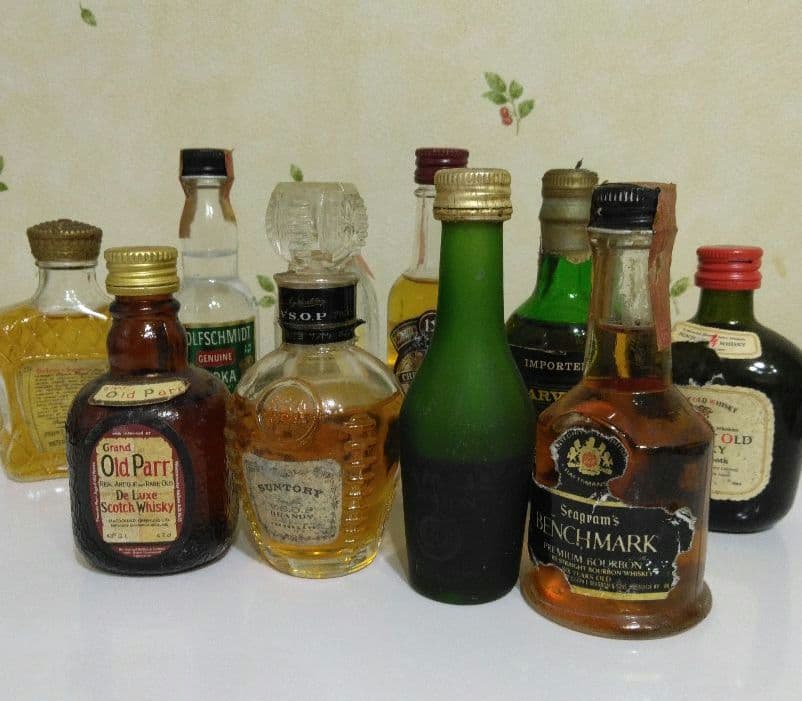 ブランデー・ウイスキーなどレトロ品  洋酒 ミニチュア 瓶各種10本