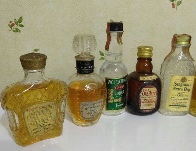 ブランデー・ウイスキーなどレトロ品  洋酒 ミニチュア 瓶各種10本
