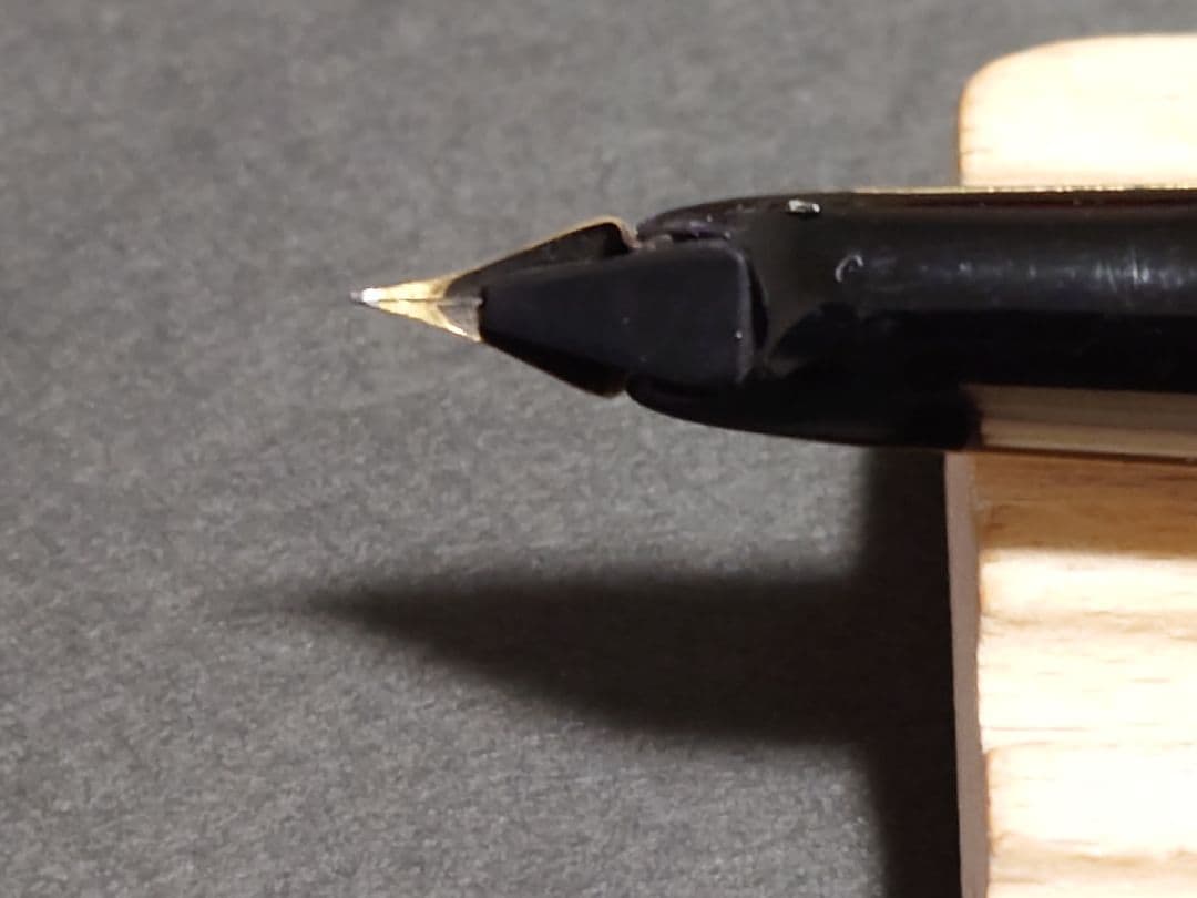 Waterman c/f モアレ plaque or g