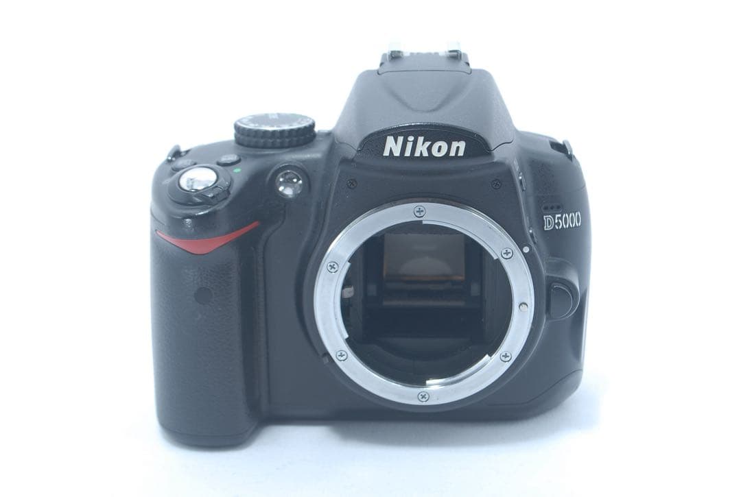 Nikon D5000 レンズキット 18-55mm 一眼レフ 初心者おすすめ