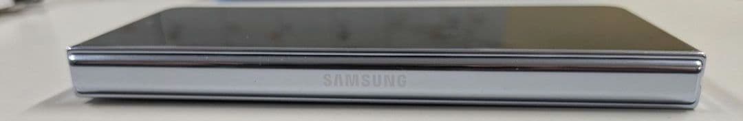 GALAXY zfold5 シムフリー