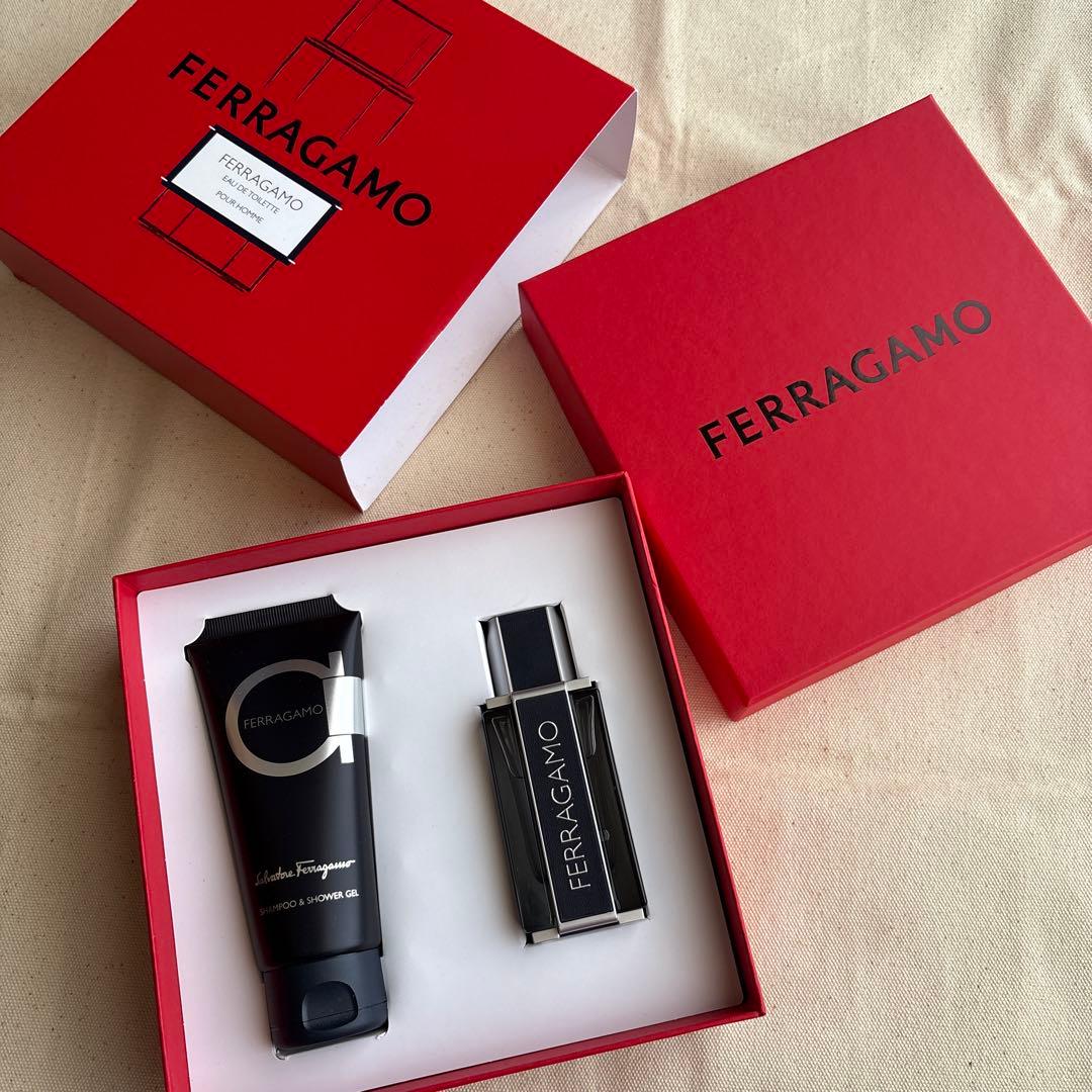 FERRAGAMO 香水セット
