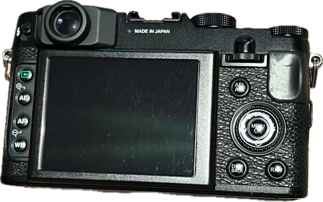 【お値下げ中】Fujifilm X10コンパクトデジタルカメラ ブラック