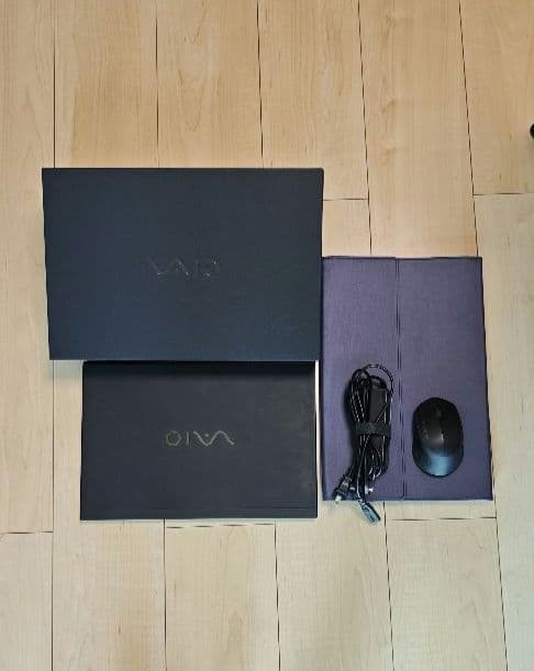 【高性能】VAIO S13 オールブラック Core i7/8GB/高速SSD