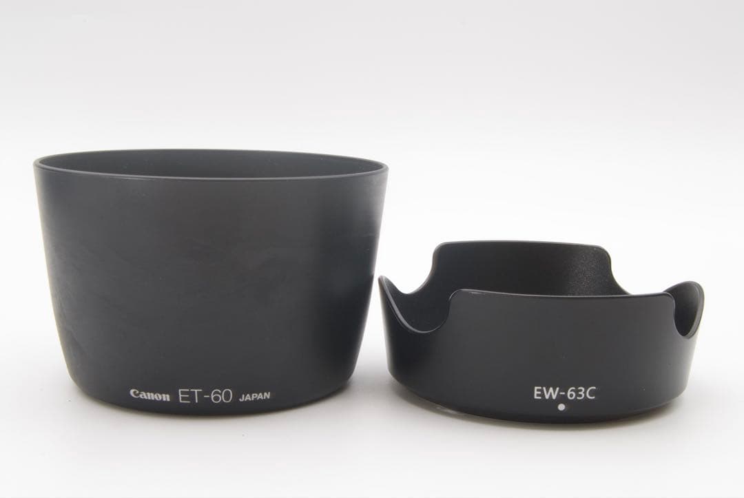 Canon EOS Kiss X10 ダブルズームキット　デジタル一眼レフカメラ