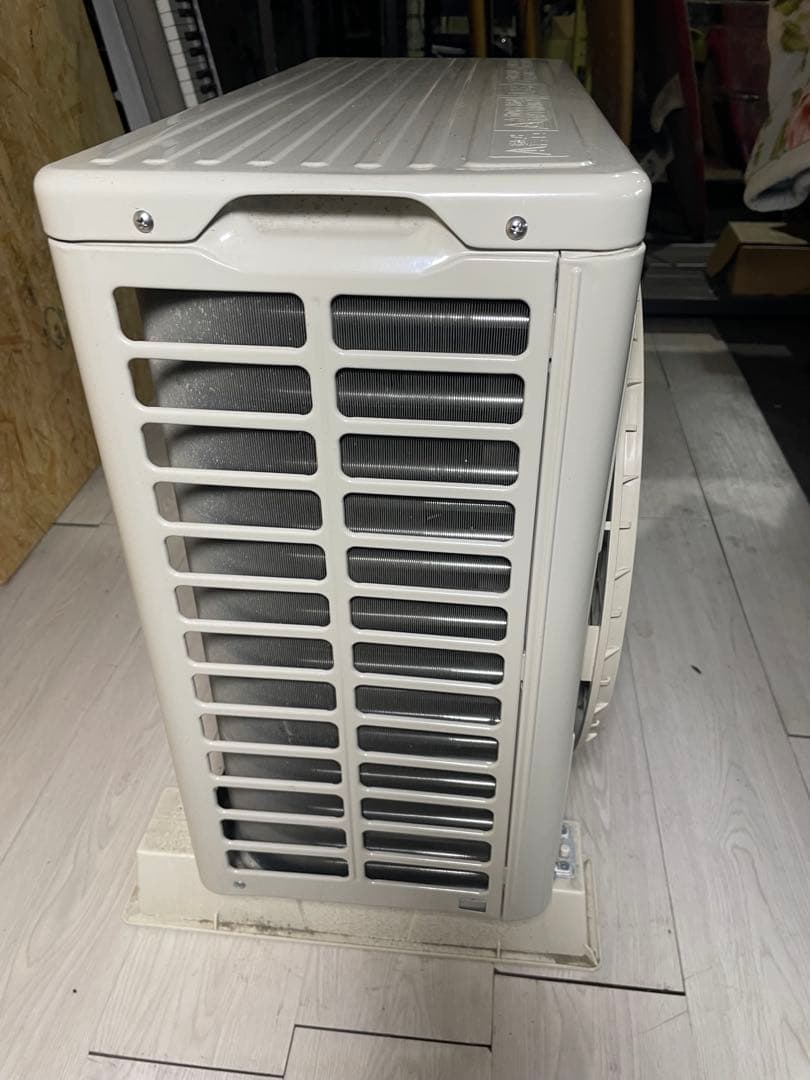 2024年製 HITACHI ルームエアコン RAS-AJ22R (W)