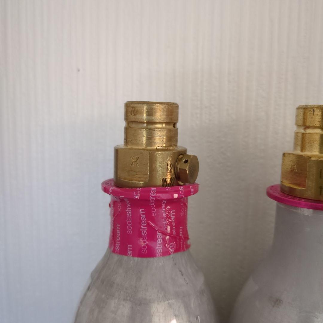 ヨ*シ様 sodastream 60L Quick Connect 4本ガスシリ
