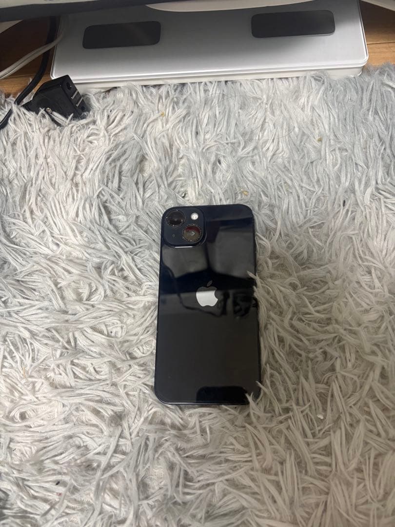 Apple iPhone 13 128GBブラック 本体