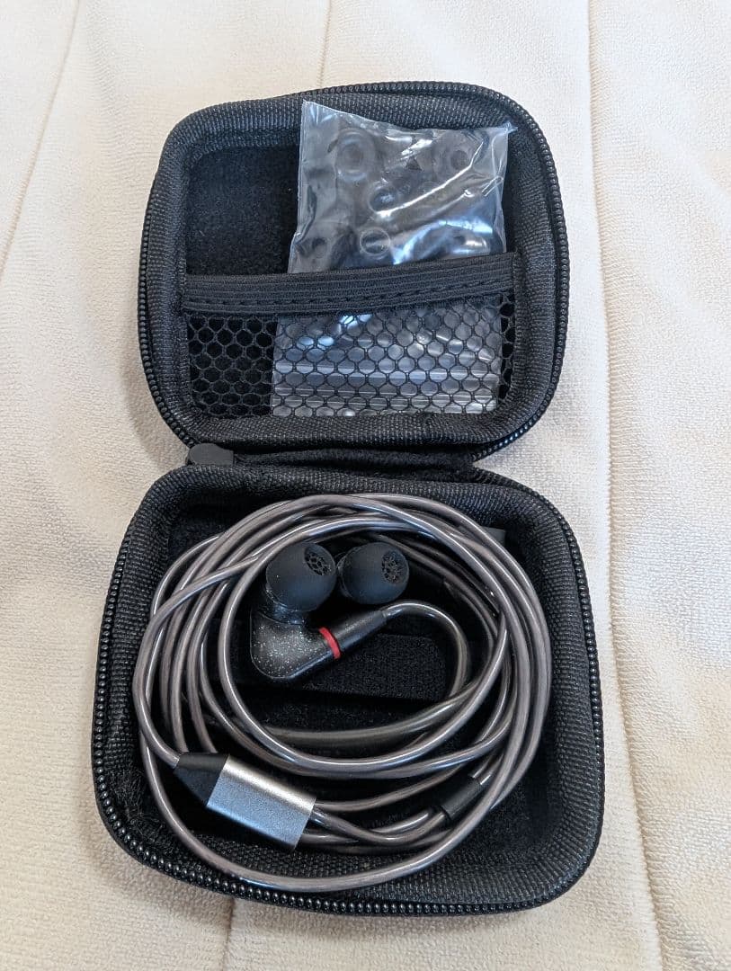 ヘッドホン Sennheiser IE 300