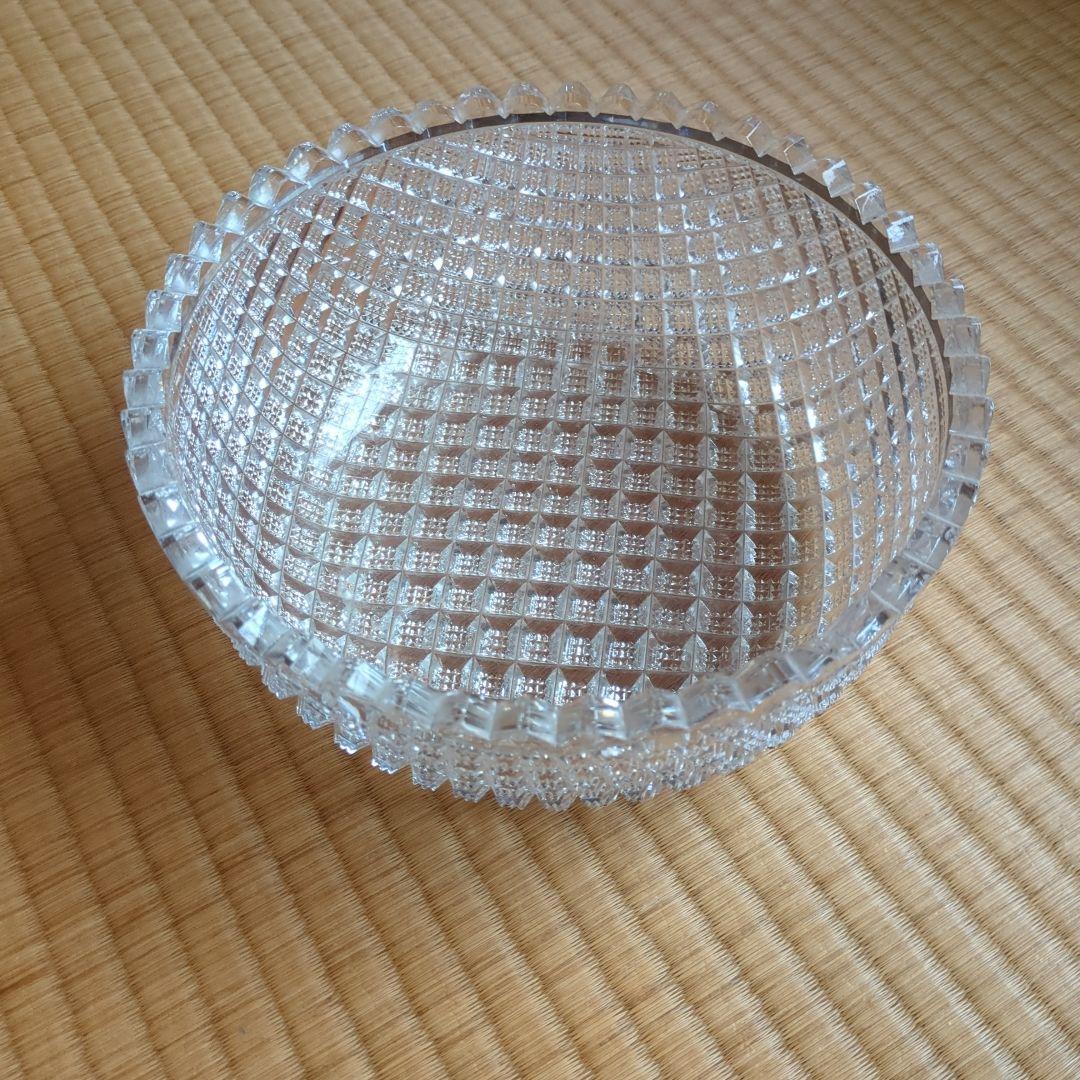 ガラス 丸型菓子入れ　義山製菓子鉢　切子　ガラス